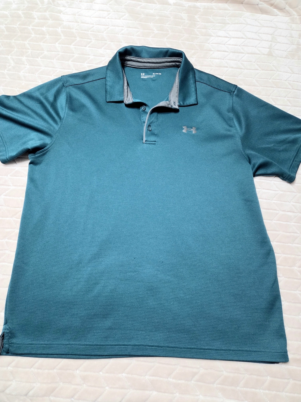 Men's Excellent Condition Under Armour Shirts Lot- 4 Pc- Size XL - Picture 2 of 7